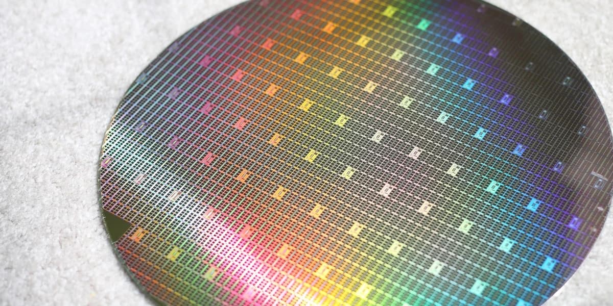 Semiconductor